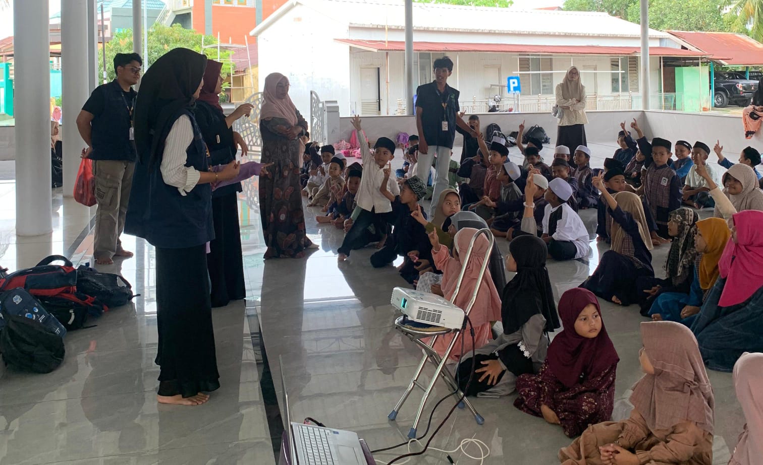 Mahasiswa KKN Universitas Abulyatama Kelompok 28 Dorong Anak Berani Speak Up melalui Edukasi Anti-Bullying